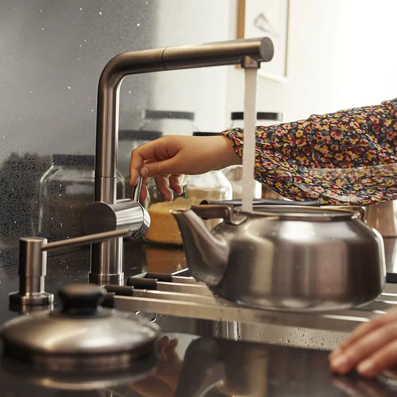 Blanco Linus-S Pull-Out Sink Mixer (Satin Platinum)