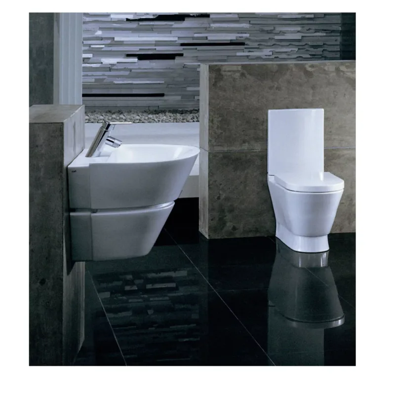 Keramag Curve 200420 Close-Coupled Water Closet