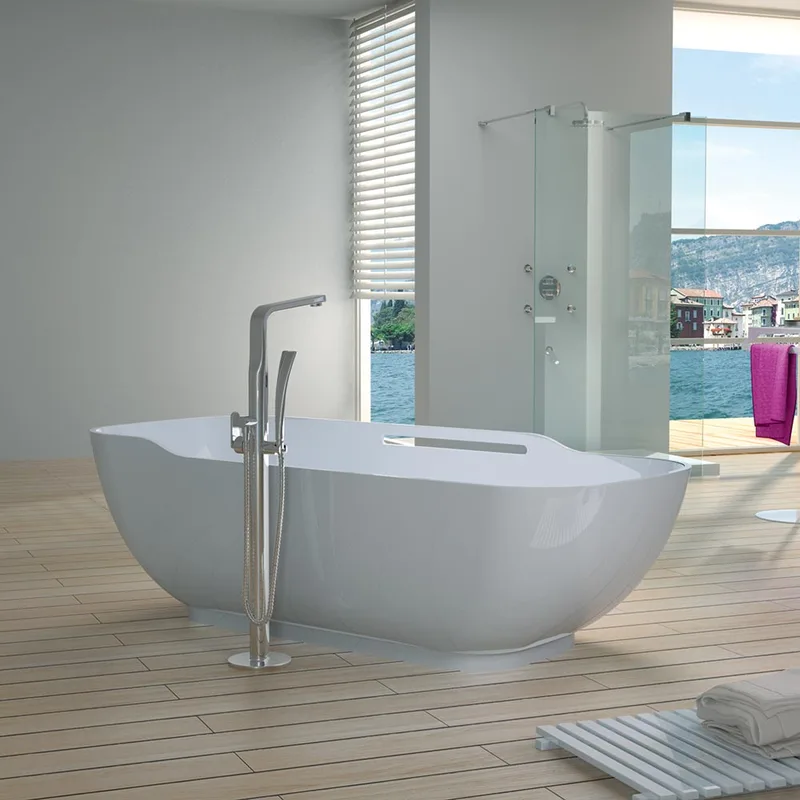 BTS51 Free Standing Bathtub