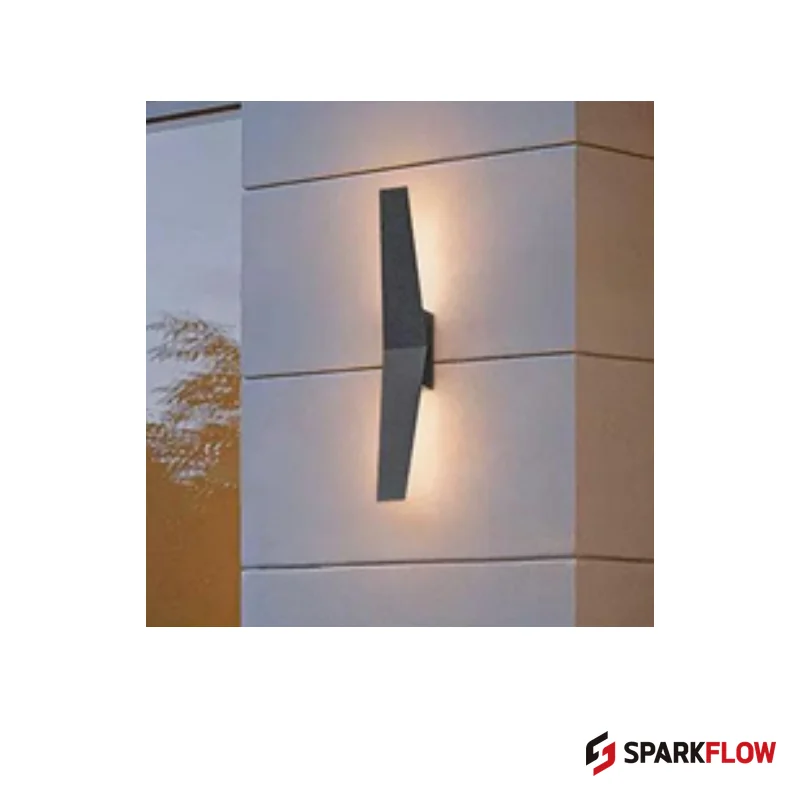 WL-W7205 Wall Light — Black · 12W · Warm White (3000K)